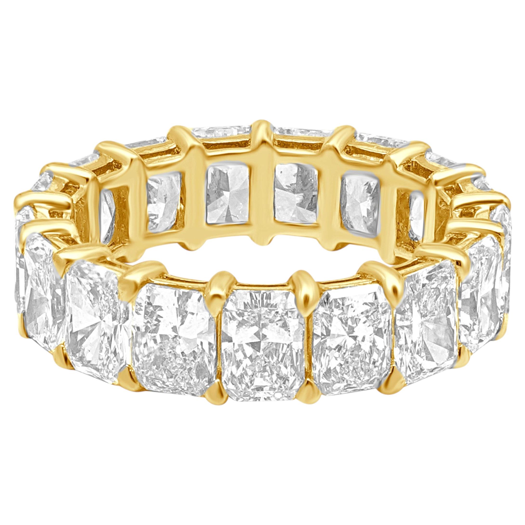 18 Karat Yellow Gold Prong Set Radiant Cut Diamond Eternity Band