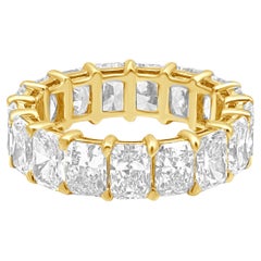 18 Karat Yellow Gold Prong Set Radiant Cut Diamond Eternity Band