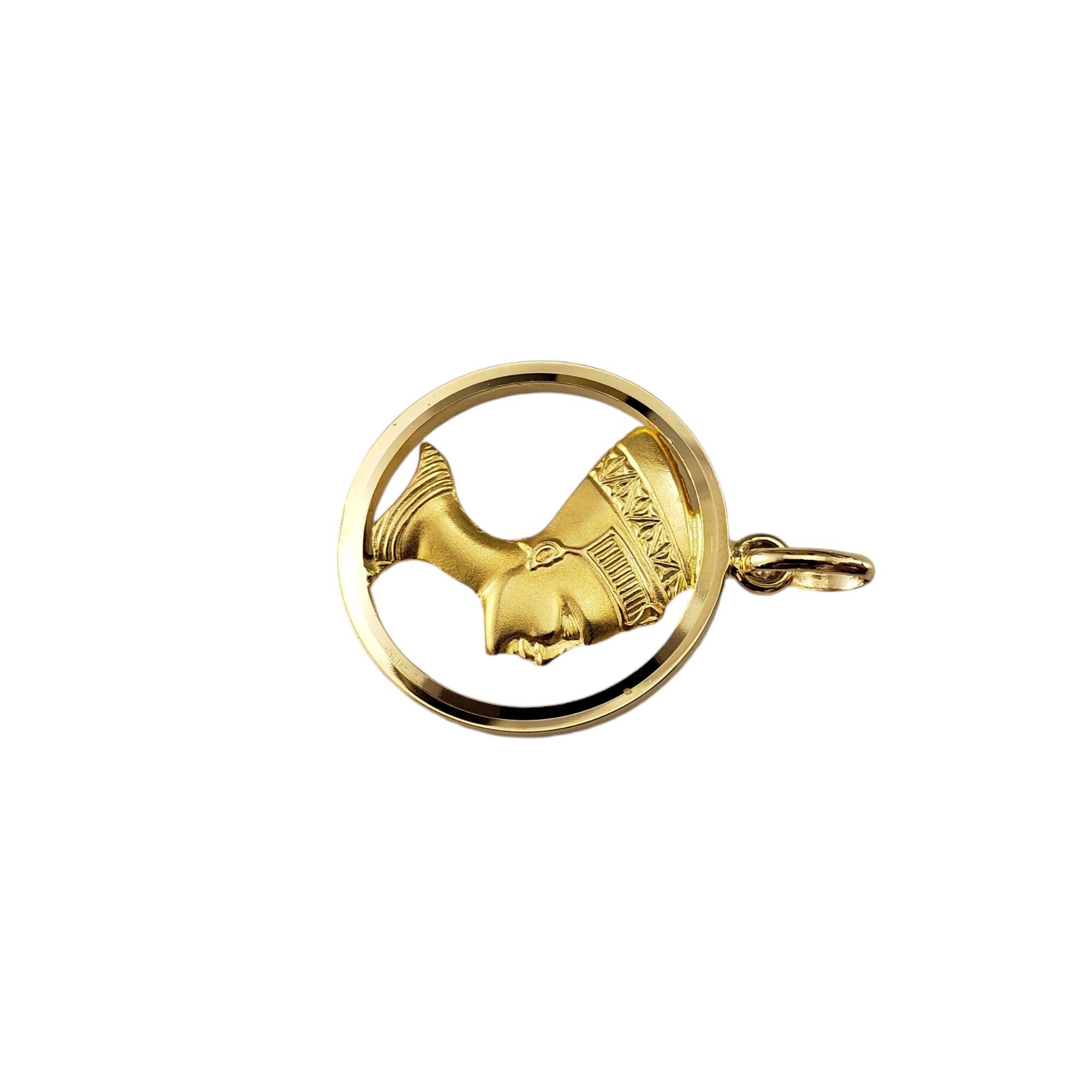 18 Karat Yellow Gold Queen Nefertiti Pendant-

This lovely pendant features Queen Nefertiti, one of the most famous queens in Egyptian history. Beautifully detailed in 18K yellow gold.

Tested 18K gold.

Size: 26 mm x 24 mm (excluding