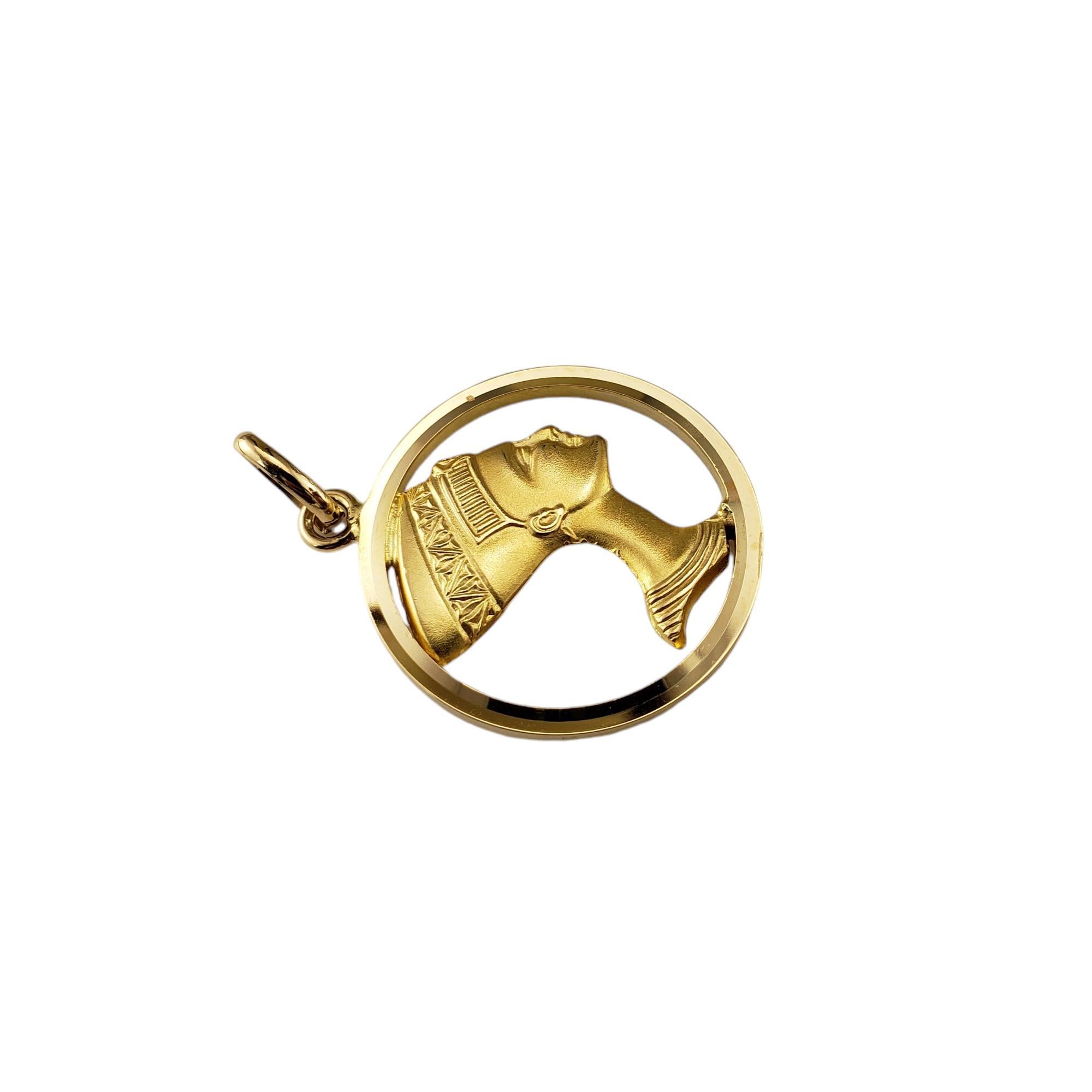 18 Karat Yellow Gold Queen Nefertiti Pendant #19125 In Good Condition For Sale In Washington Depot, CT