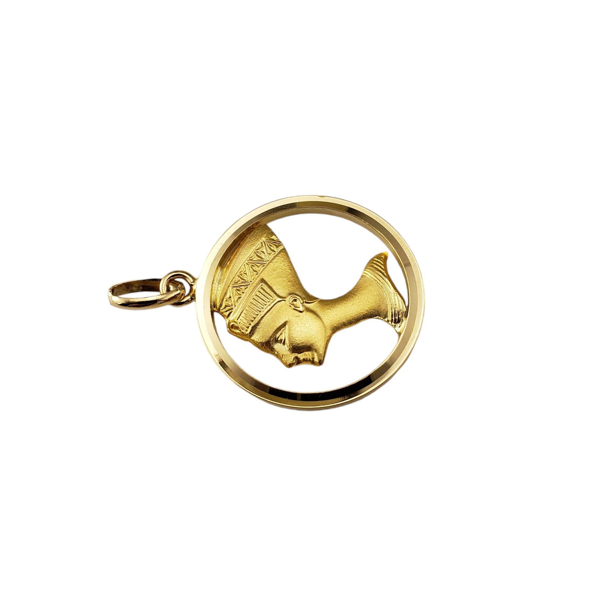 Women's 18 Karat Yellow Gold Queen Nefertiti Pendant #19125 For Sale
