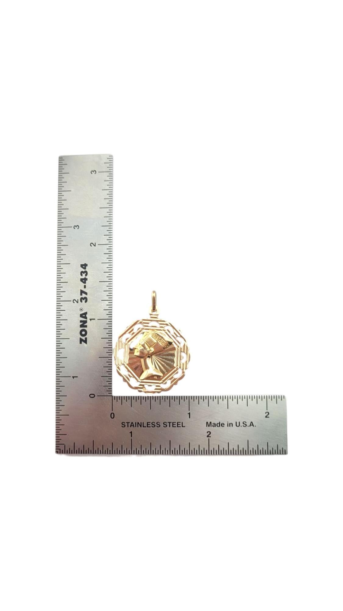 Pendentif en or jaune 18 carats Reine Nefertiti #21145 en vente 5