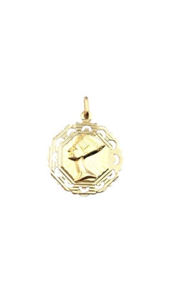 18 Karat Yellow Gold Queen Nefertiti Pendant #21145