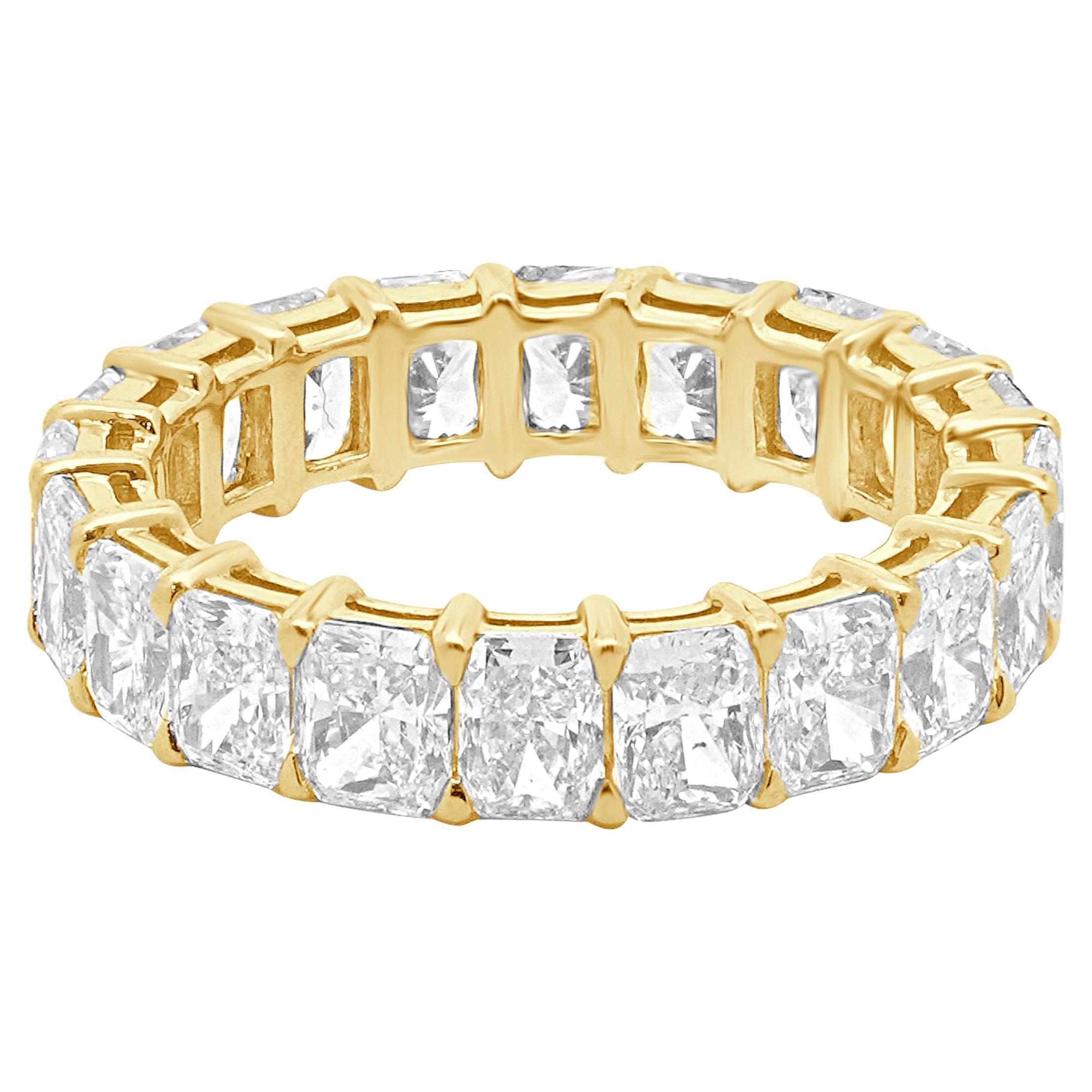 18 Karat Yellow Gold Radiant Cut Diamond Eternity Band