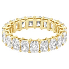 18 Karat Yellow Gold Radiant Cut Diamond Eternity Band