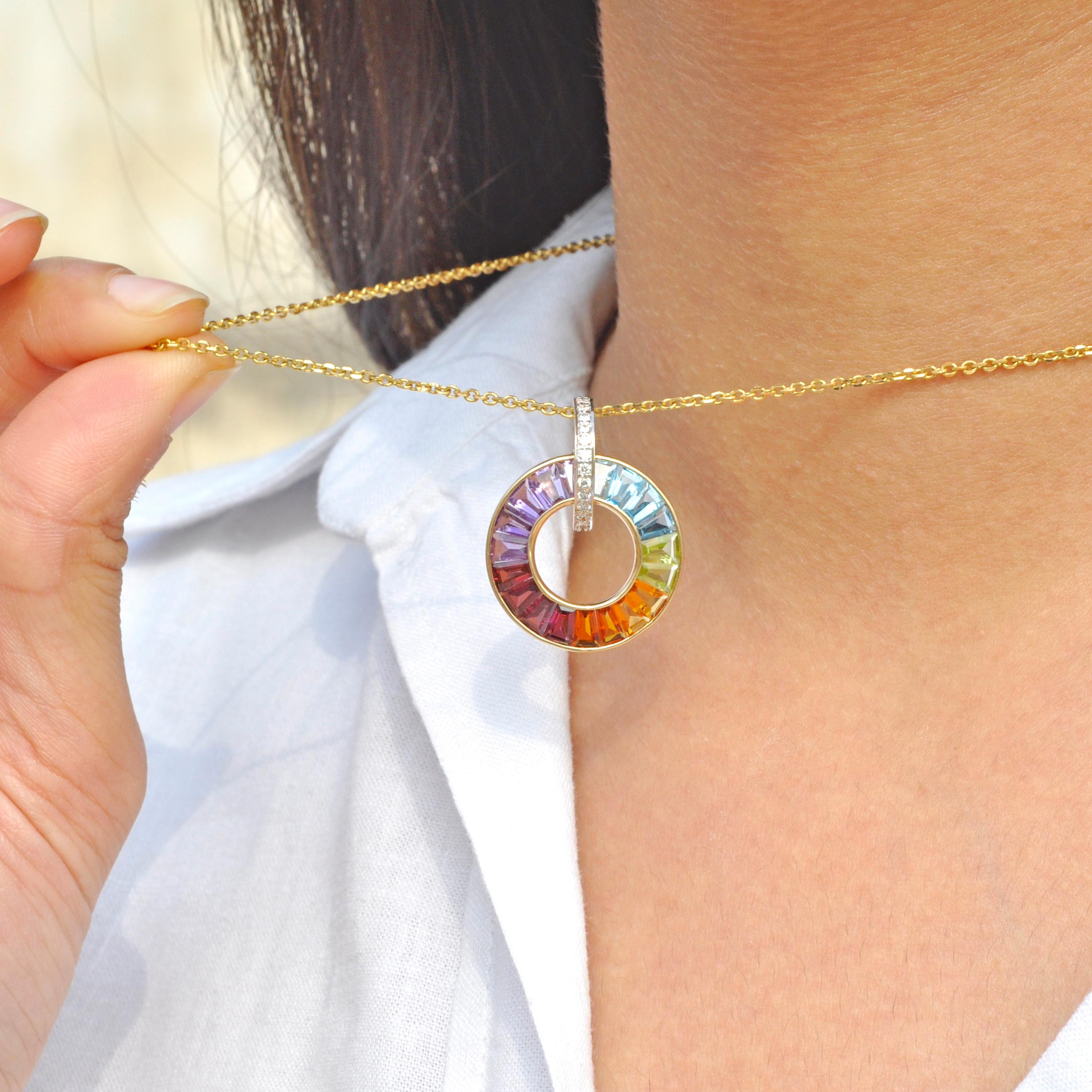 18 Karat Yellow Gold Rainbow Gemstones Circle Diamond Pendant Earrings Set For Sale 4