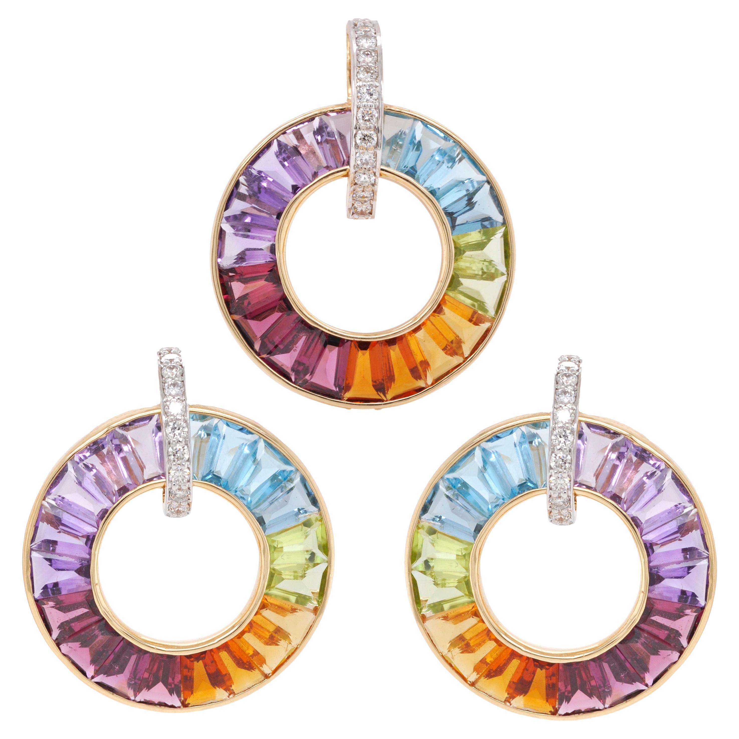 18 Karat Yellow Gold Rainbow Gemstones Circle Diamond Pendant Earrings Set For Sale