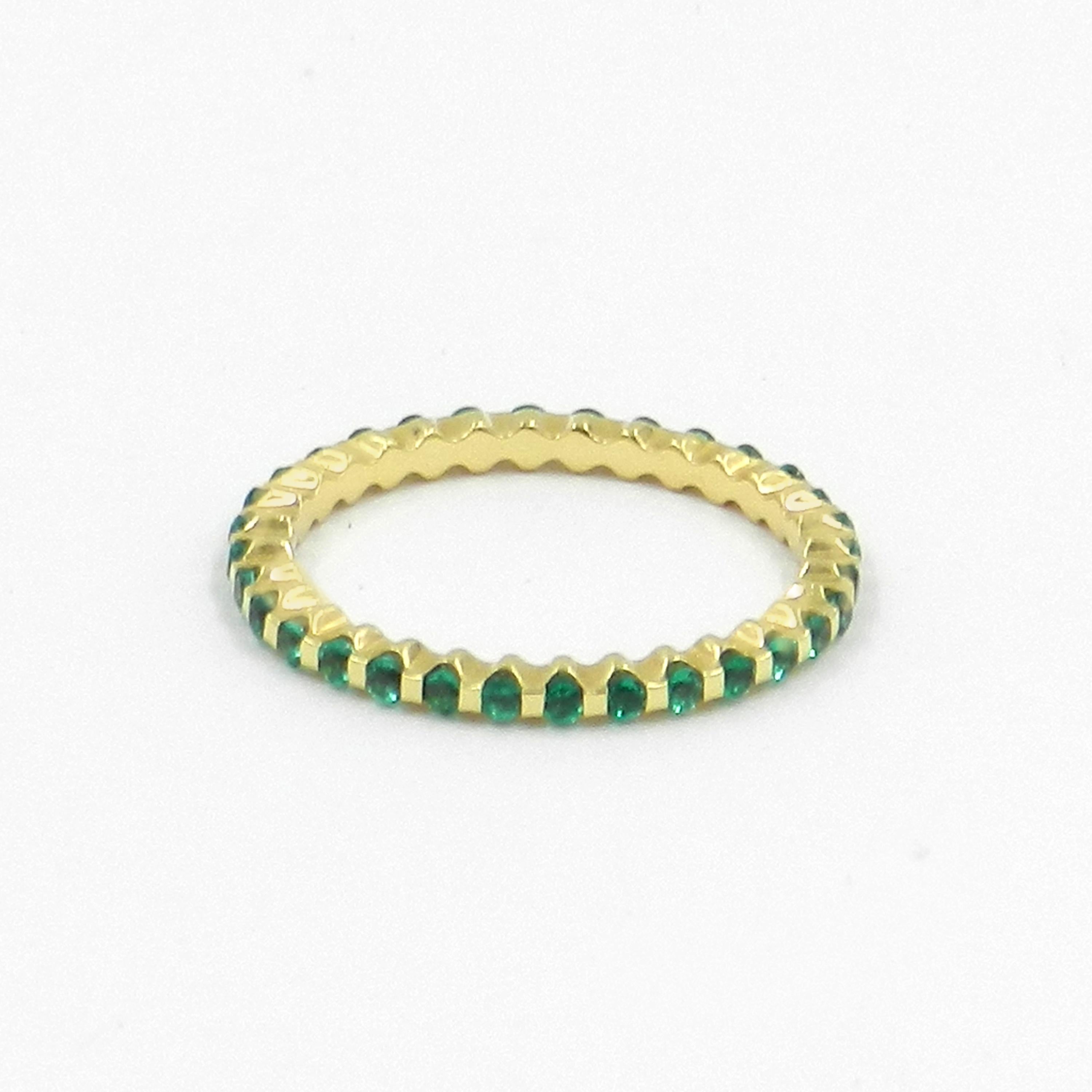Women's or Men's 18 Karat Yellow Gold Rainbow Sapphires Garavelli Ring For Sale
