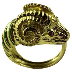 Vintage  18 Karat Yellow Gold Ram Ring Size 7 #14931