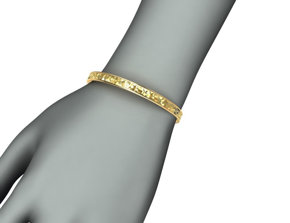 Bracelet jonc rectangulaire en or jaune 18 carats en vente 4