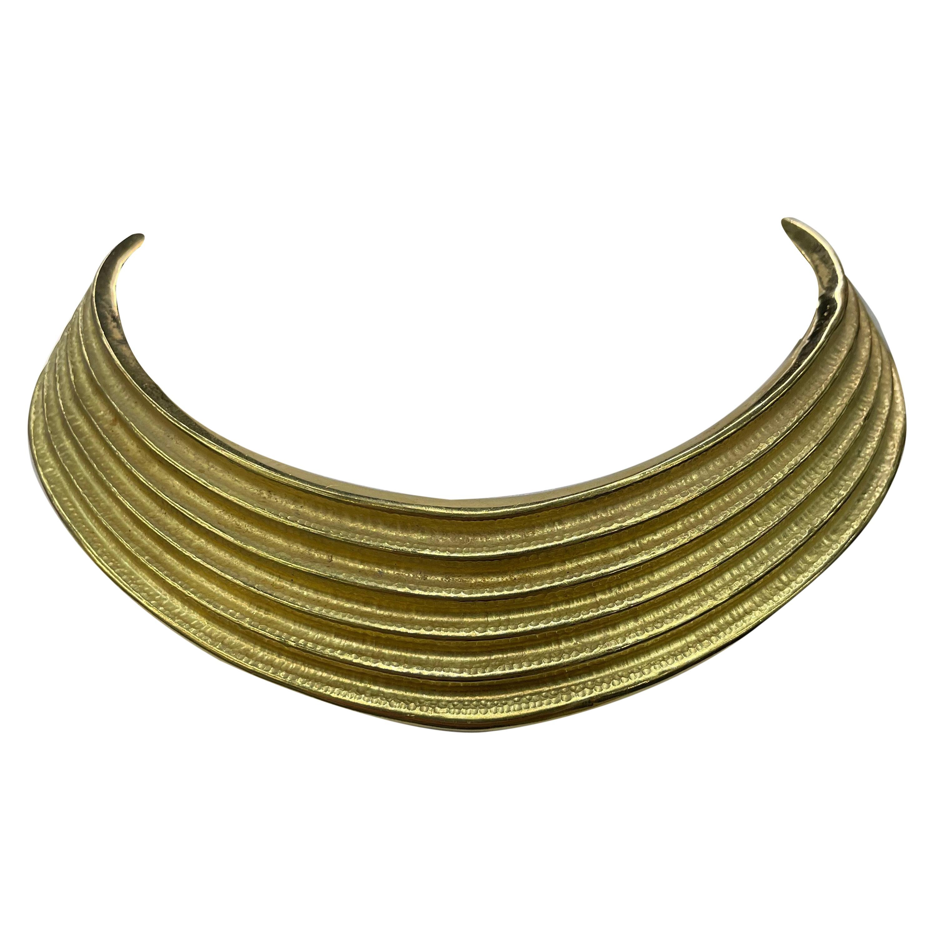 18 Karat Yellow Gold Ribbed Collar Necklace 85.6 Grams Made in Italy