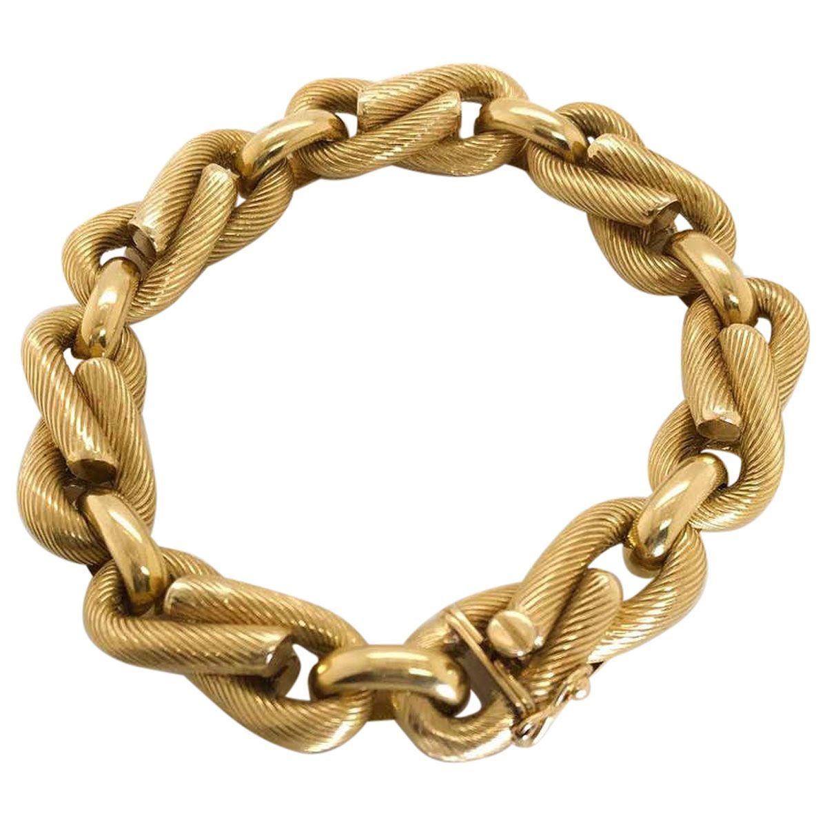 infinity chain link
