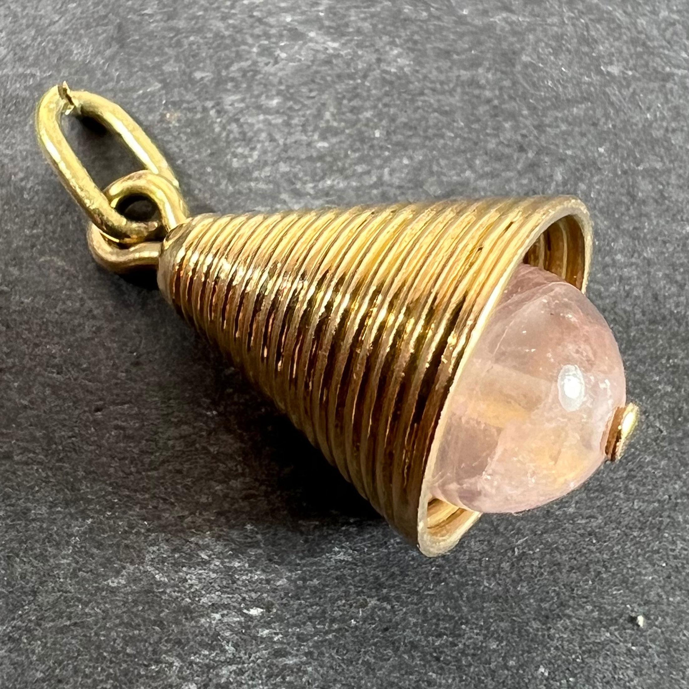 18 Karat Yellow Gold Ridged Bell with Rose Quartz Bead Charm Pendant In Good Condition For Sale In London, GB