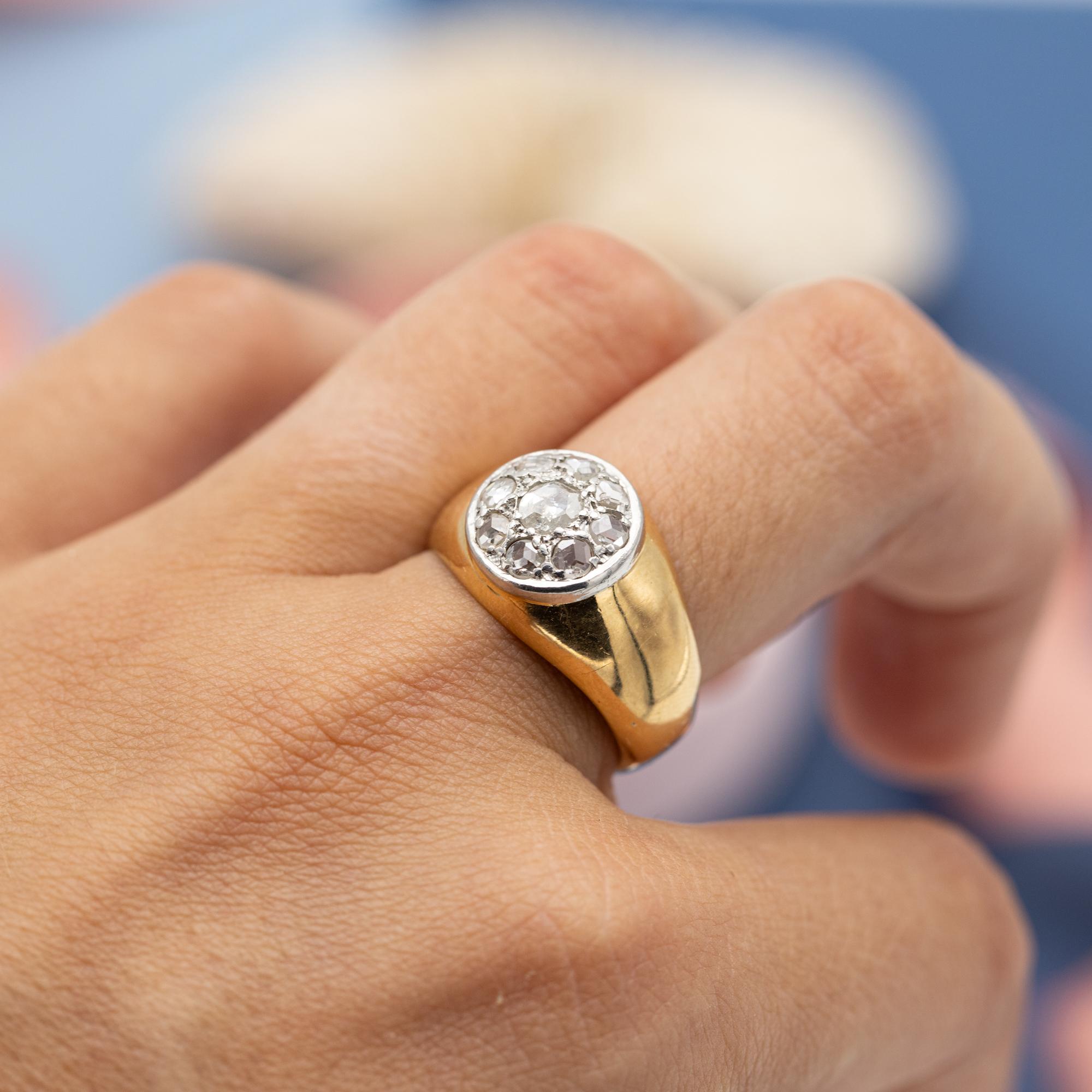 Ring aus 18 Karat Gelbgold - Diamant im Rosenschliff - Patina Bombé Zigeunerring mit Facette im Zustand „Gut“ im Angebot in Antwerp, BE
