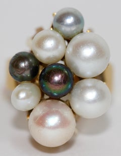 18 Karat Yellow Gold Ring Set with Eight Different Natural Pearls