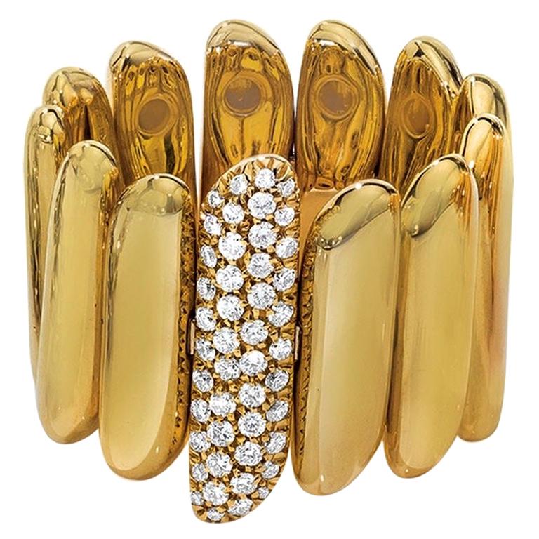 18 Karat Yellow Gold Ring with .37 Carat Diamonds For Sale