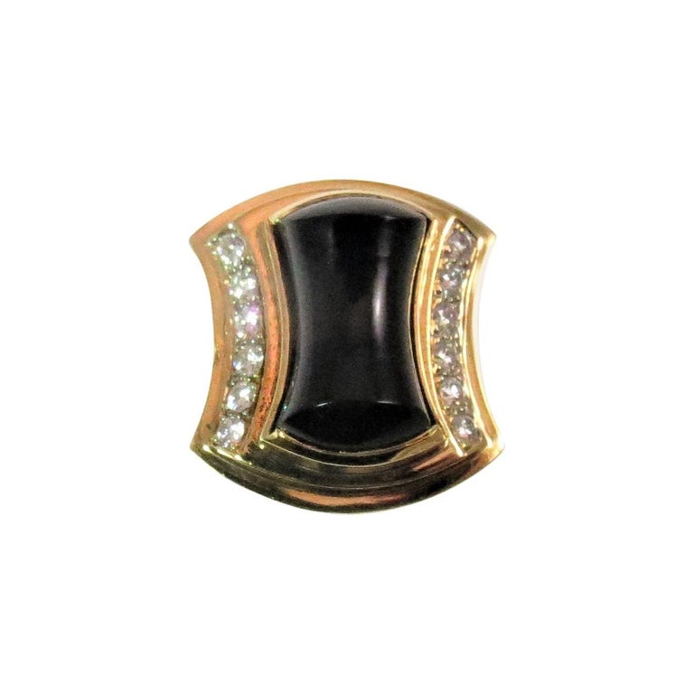 18 Karat Yellow Gold Ring with Black Onyx and Diamonds For Sale at 1stDibs