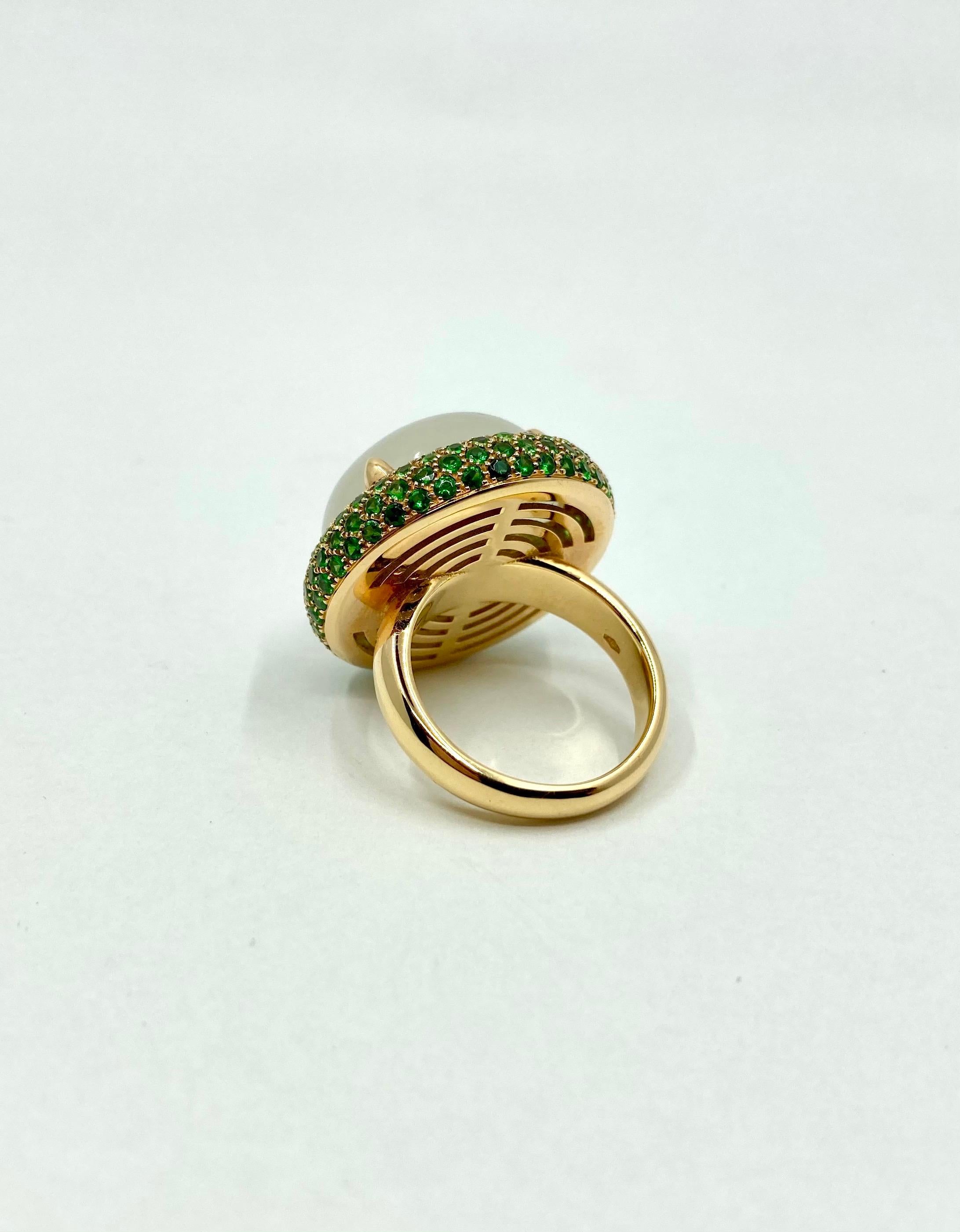 18 Karat Yellow Gold Italian Ring, with Moonstone, Diamonds and Tsavorite For Sale 2