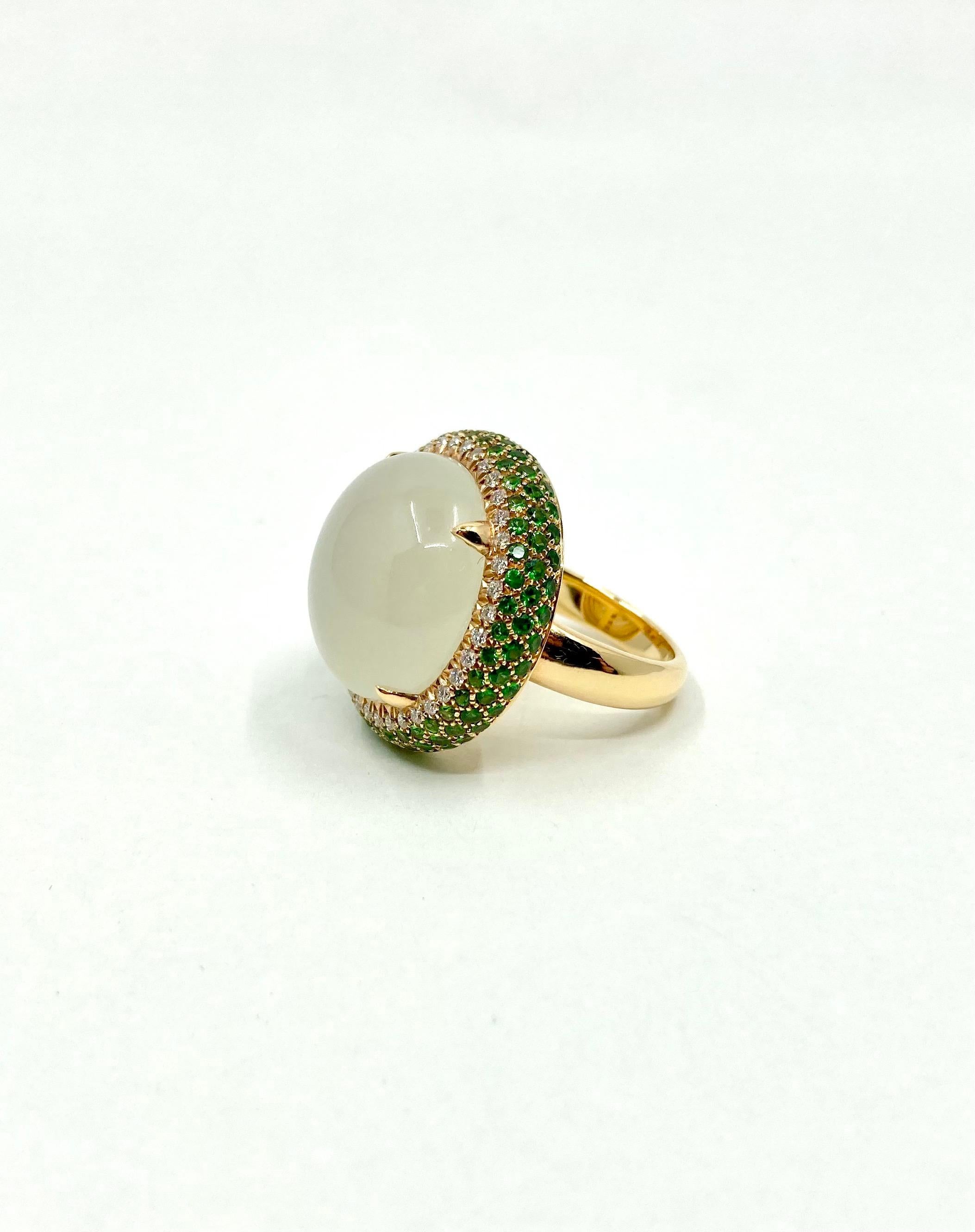 18 Karat Yellow Gold Italian Ring, with Moonstone, Diamonds and Tsavorite For Sale 3