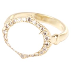 Anello in oro giallo 18 carati con pietra di luna, collezione Key of Amsterdam