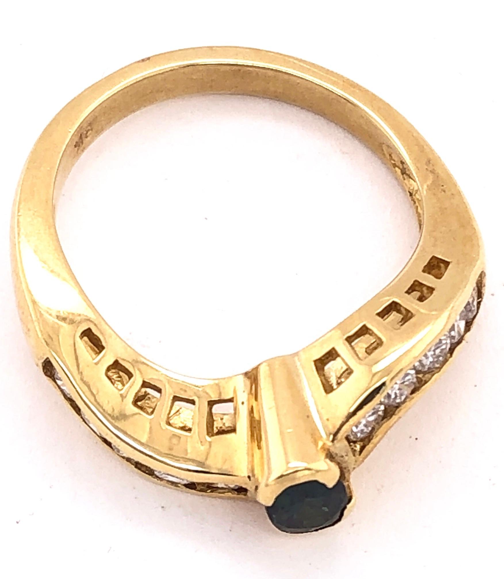 18 Karat Yellow Gold Ring with Sapphire Center and Diamond Accents 0.80 TDW For Sale 2