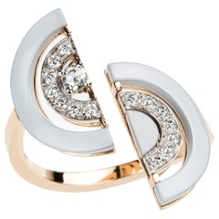 18 Karat Yellow Gold Ring with White Diamonds