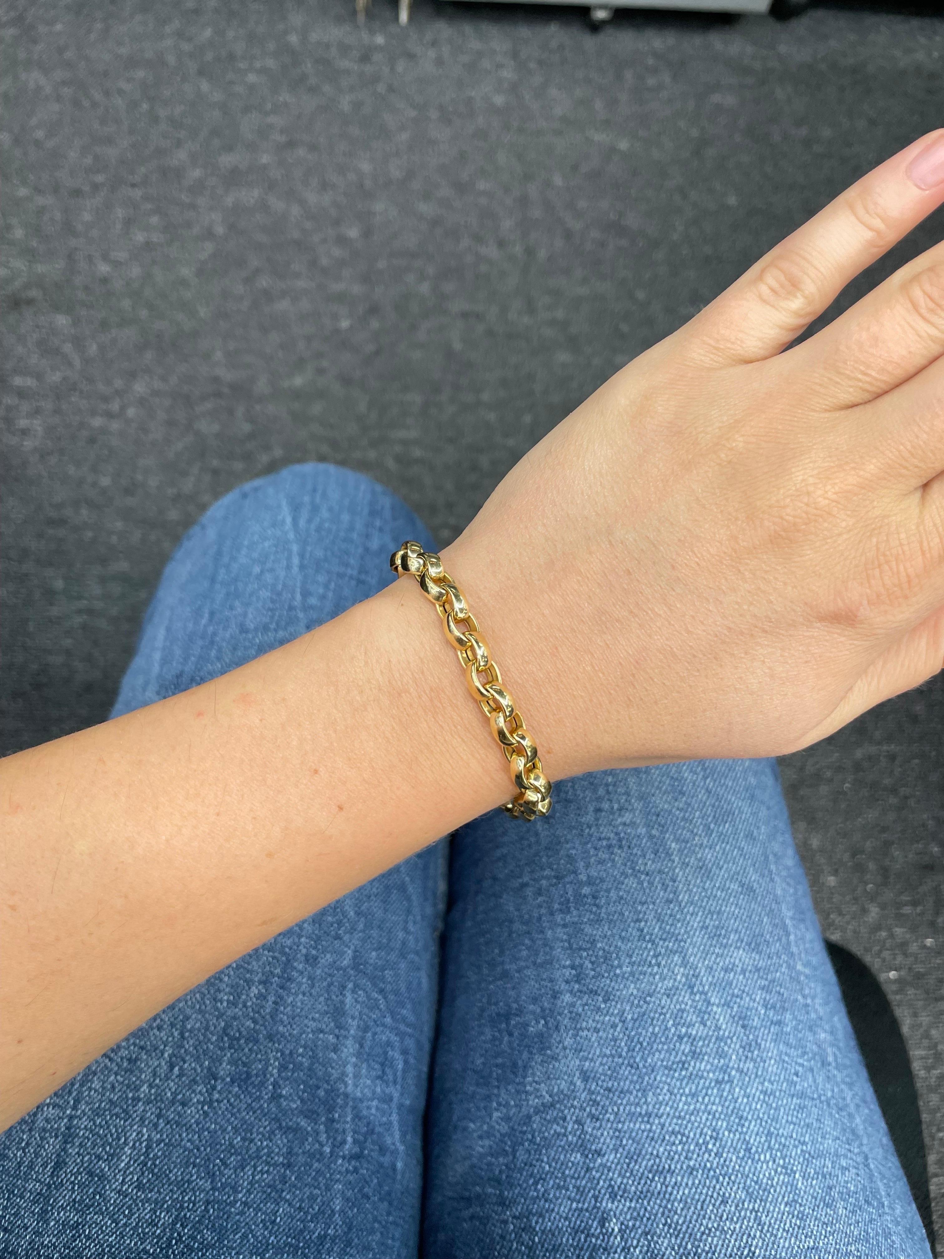 Women's 18 Karat Yellow Gold Rolo Motif Link Bracelet 12.1 Grams Made in Italy