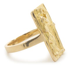 18 Karat Yellow Gold Roman Statue Ring