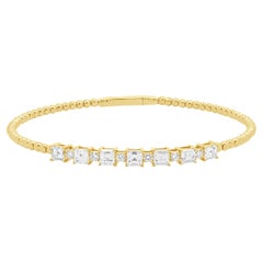 Pulsera flexible de oro amarillo de 18 quilates con diamantes redondos y talla Asscher alternados