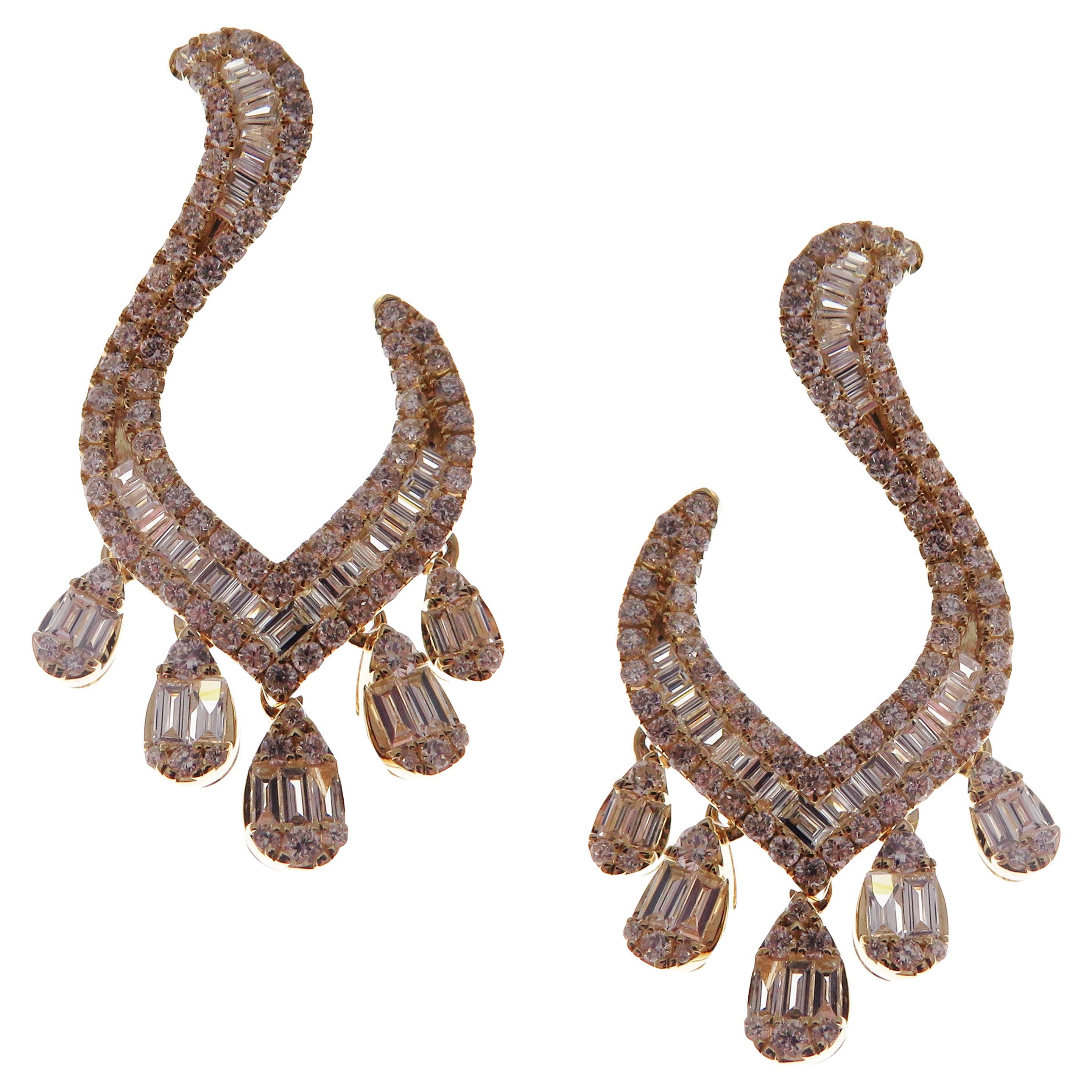 18-Karat Yellow Gold Round and Baguette White Diamonds Twisty Tassel Earrings For Sale