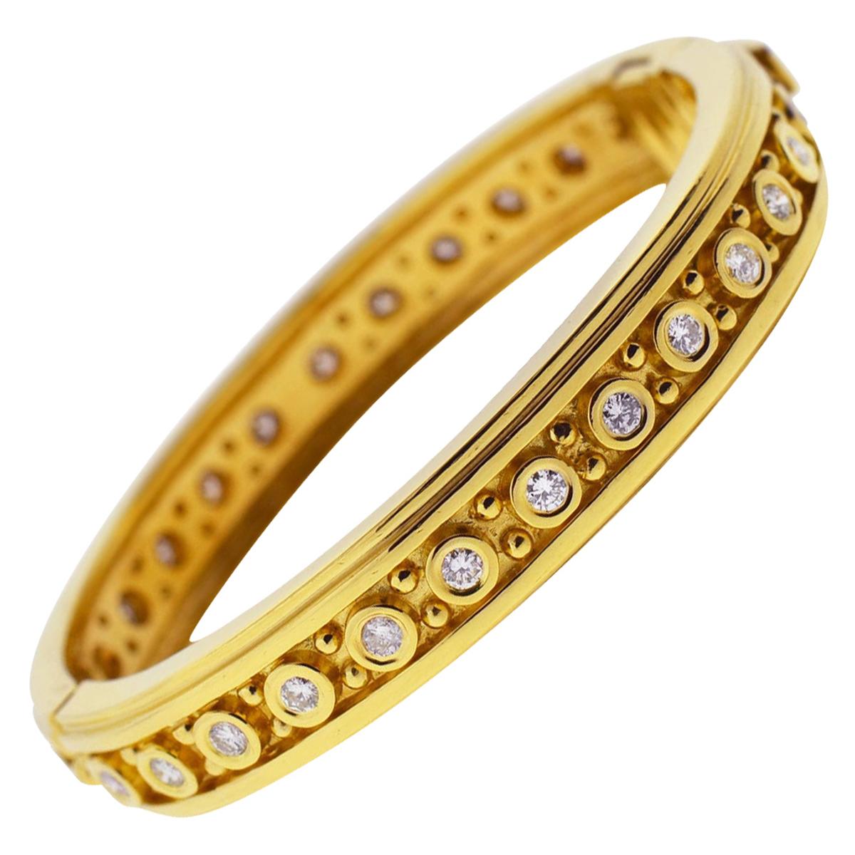 18 Karat Yellow Gold Round Diamond Bangle Ladies Bracelet
