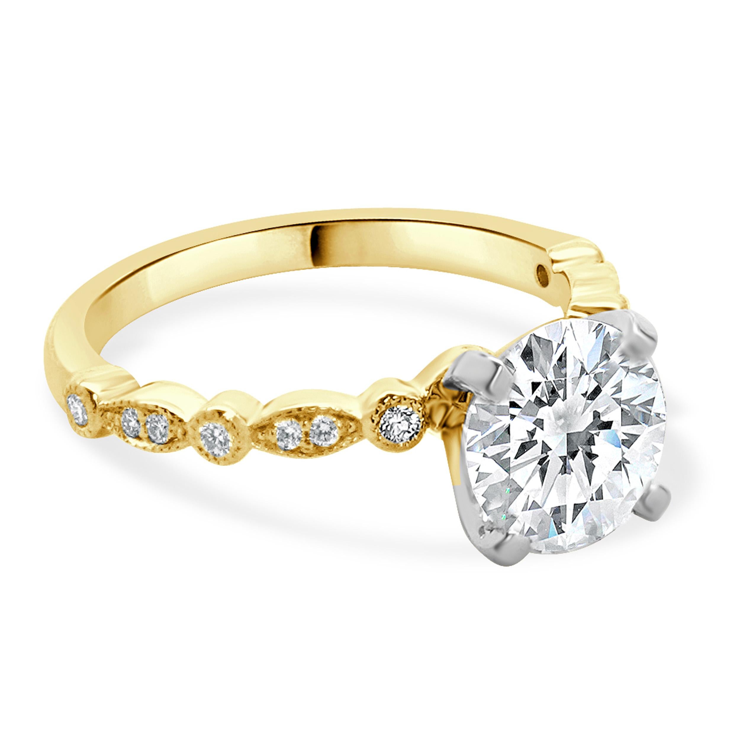 Round Cut 18 Karat Yellow Gold Round Diamond Engagement Ring For Sale