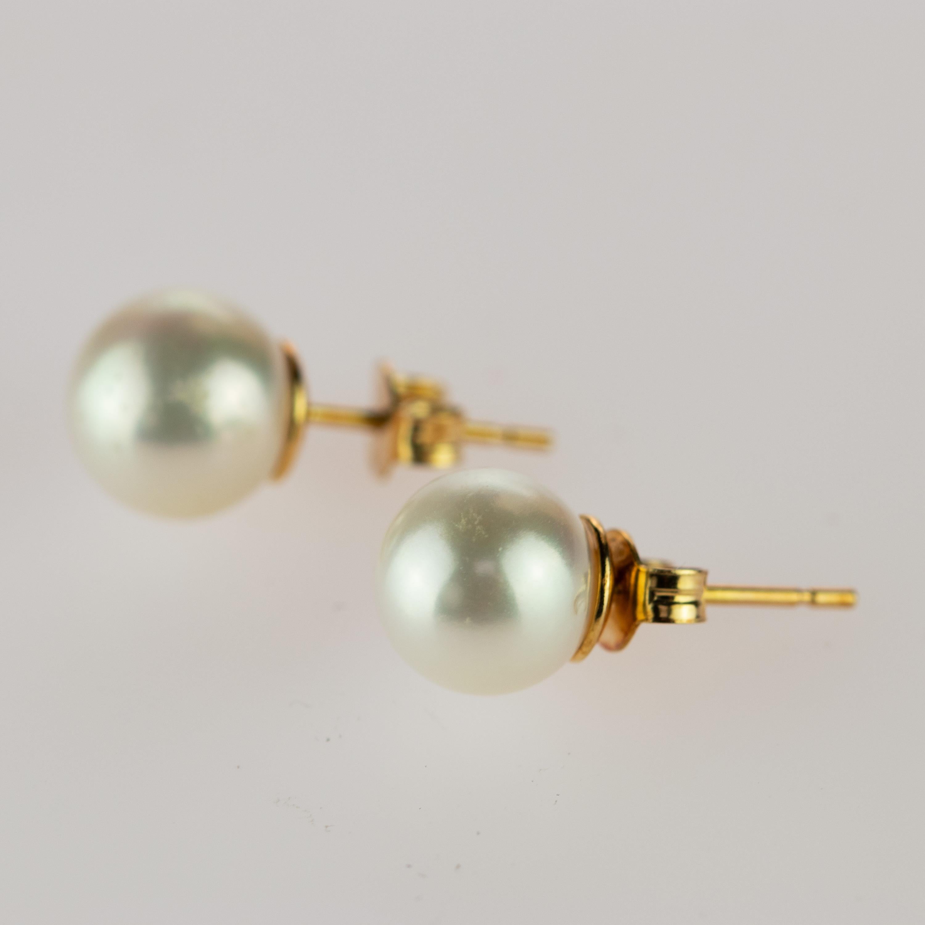 Round Cut Intini Jewels 18 Karat Yellow Gold Round Freshwater Pearl Deco Handmade Earrings For Sale