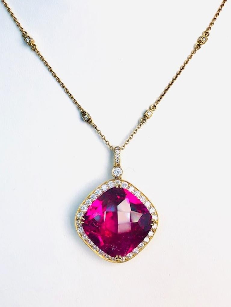 18 Karat Yellow Gold Rubellite and Diamond Pendant or Necklace In New Condition For Sale In New York, NY
