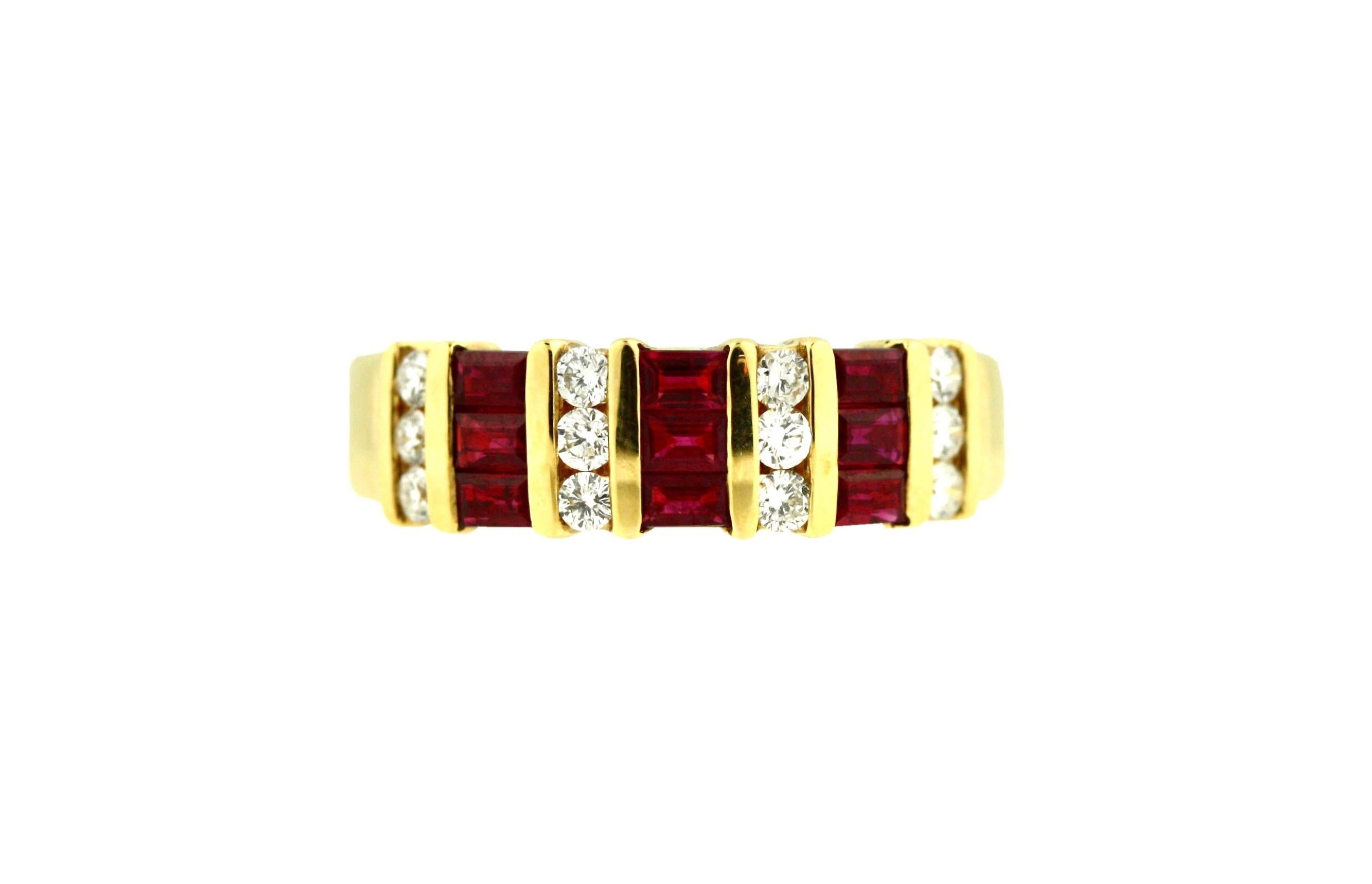 18 Karat Yellow Gold, Ruby and Diamond Ring In Good Condition In Palm Beach, FL