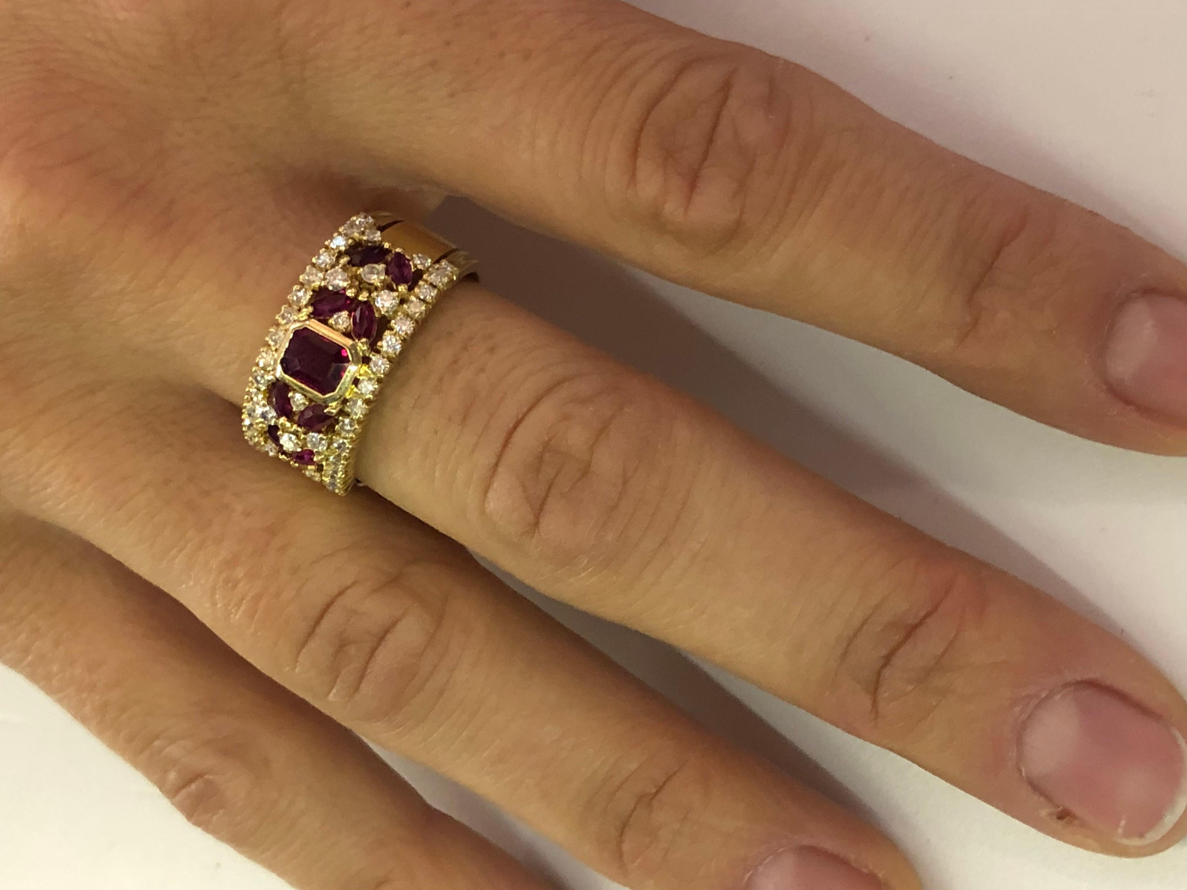 18 Karat Yellow Gold Ruby and Diamond Ring For Sale 2