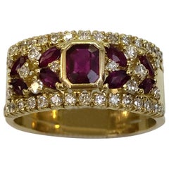 Ring aus 18 Karat Gelbgold mit Rubin und Diamant