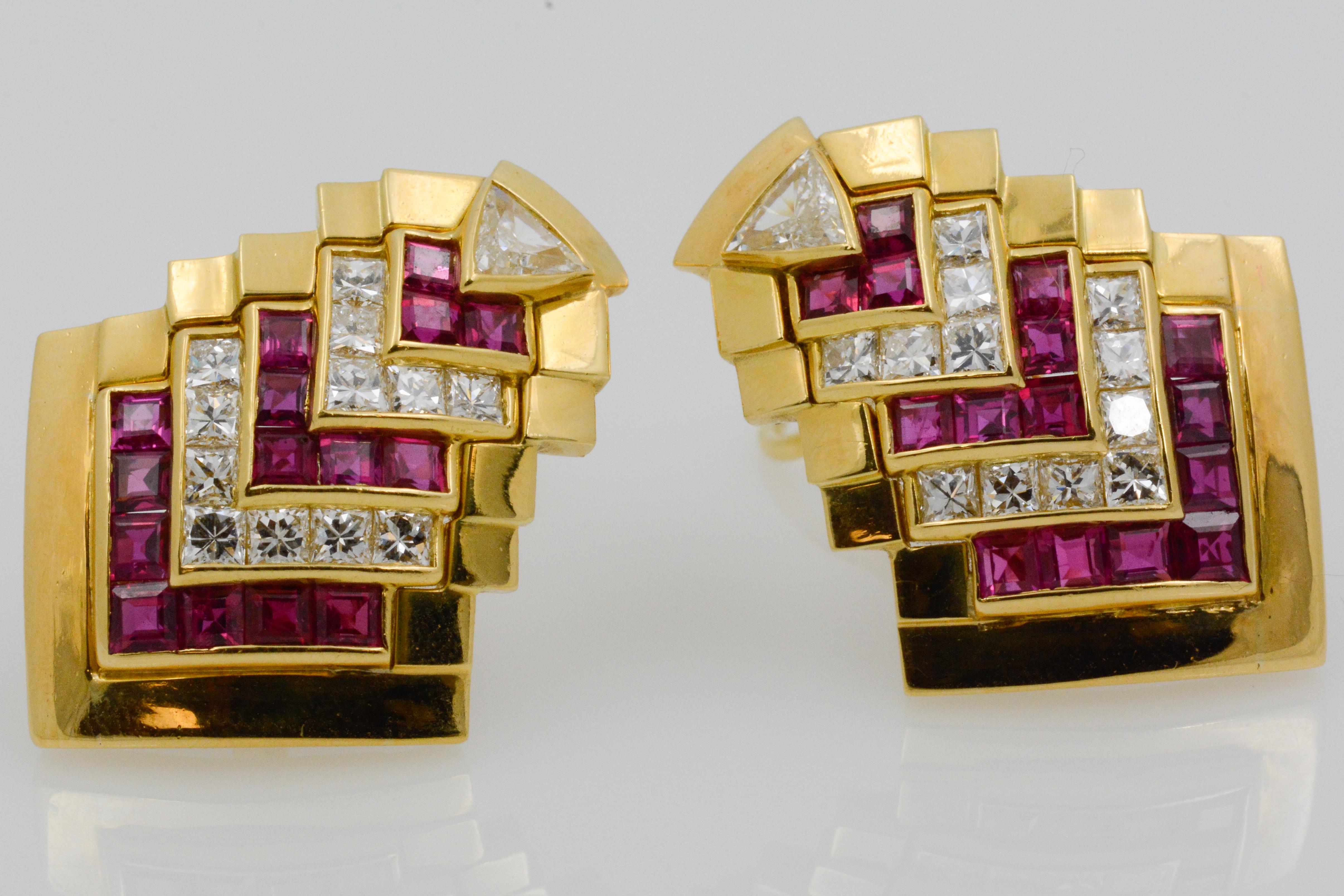 Pendientes de clip de oro amarillo de 18 quilates con rubí Chevron en venta 9