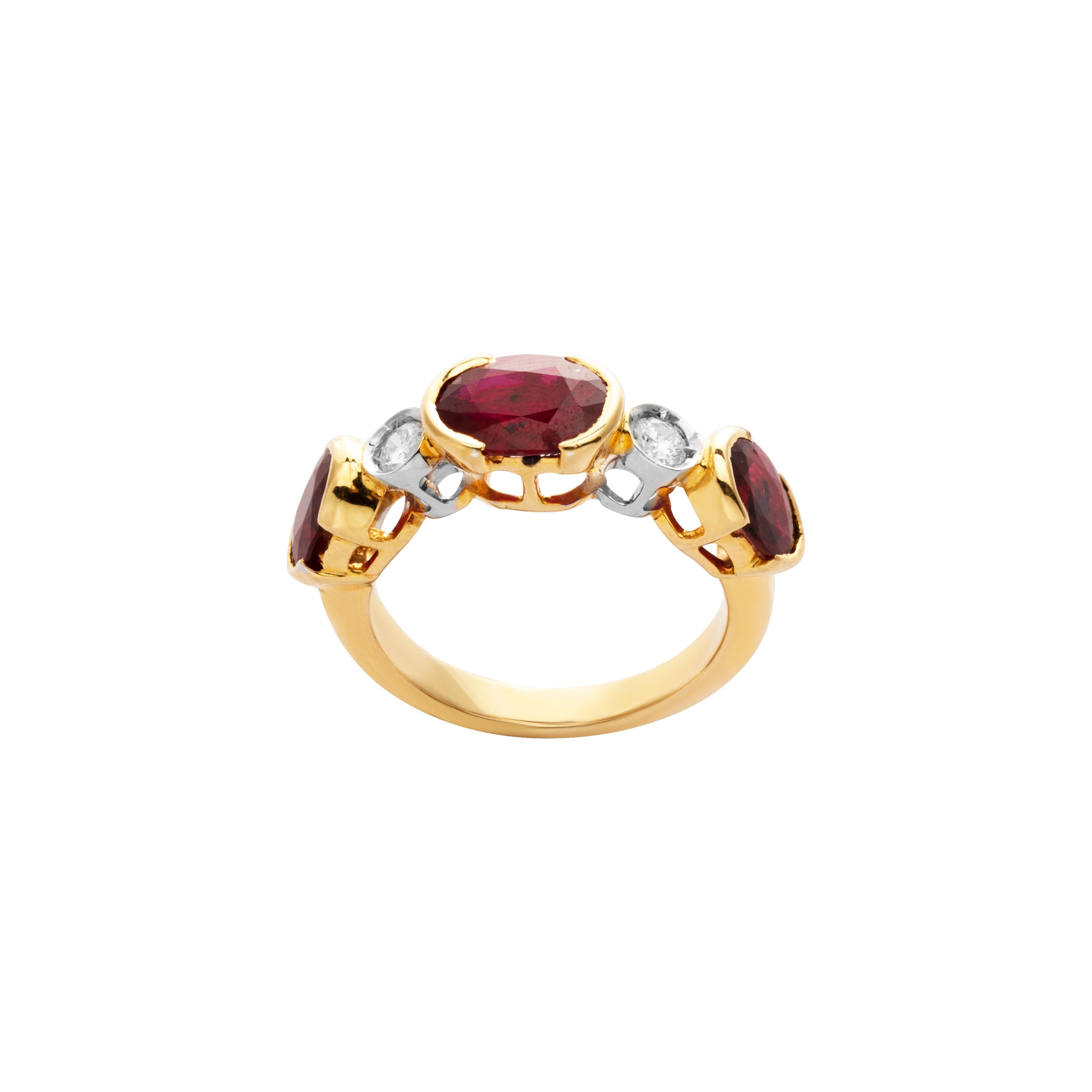 Contemporary 18 Karat Yellow Gold Ruby Diamond Necklace Set