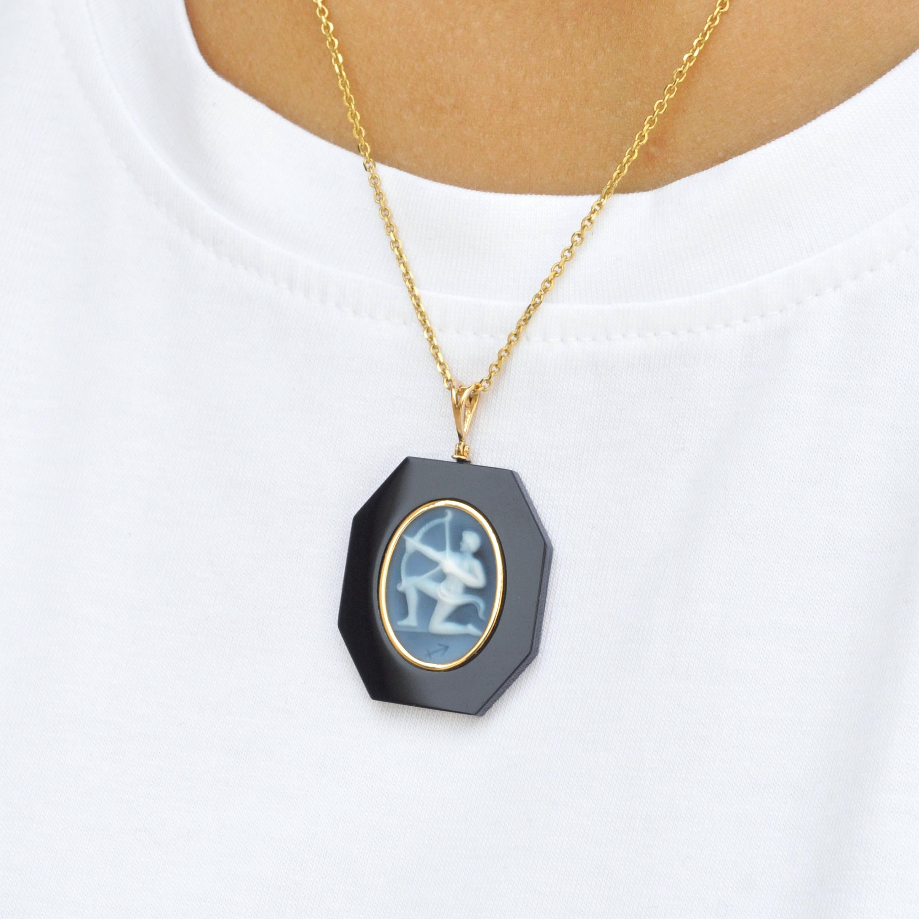 Mixed Cut 18 Karat Yellow Gold Sagittarius Zodiac Agate Cameo Black Onyx Pendant Necklace For Sale