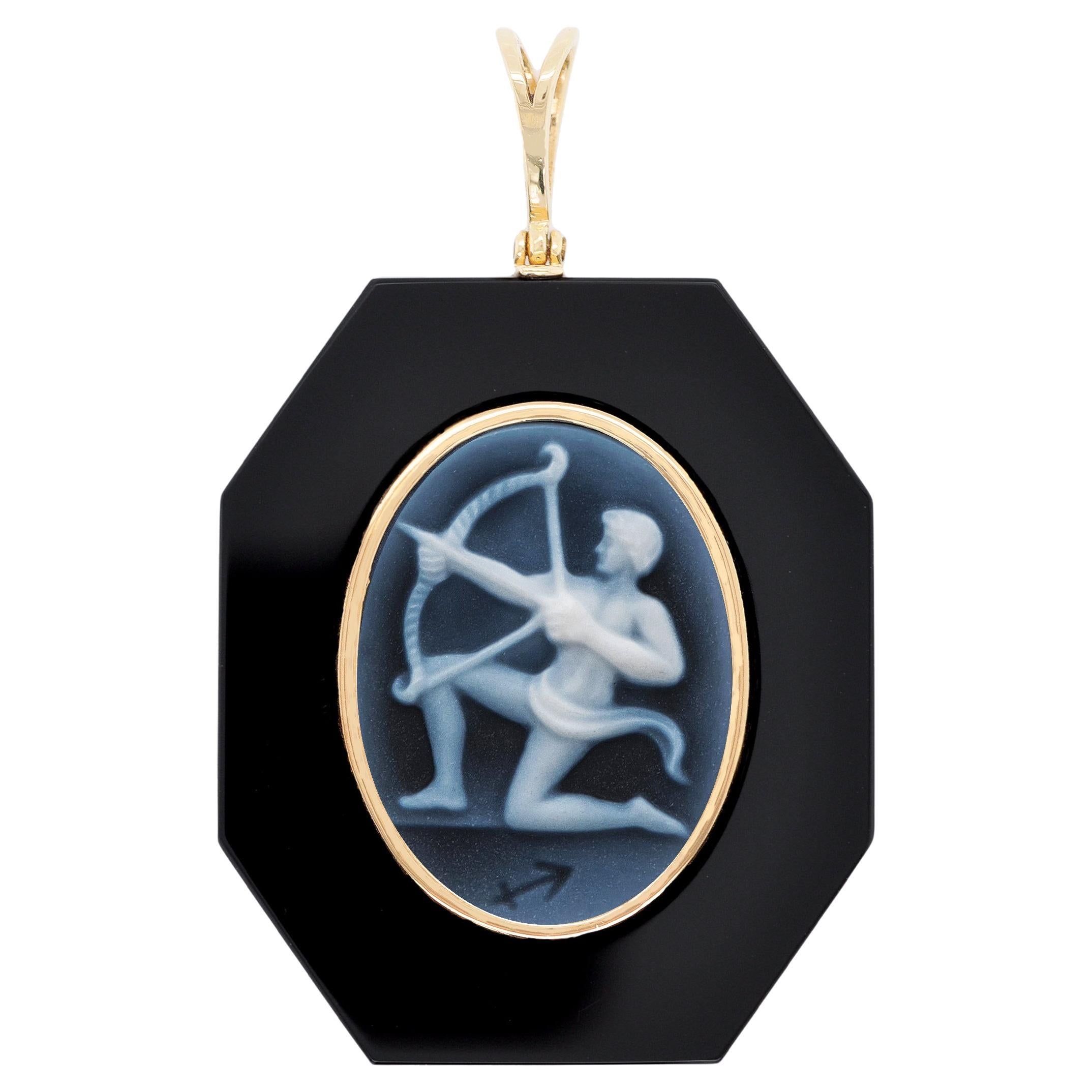18 Karat Yellow Gold Sagittarius Zodiac Agate Cameo Black Onyx Pendant Necklace For Sale