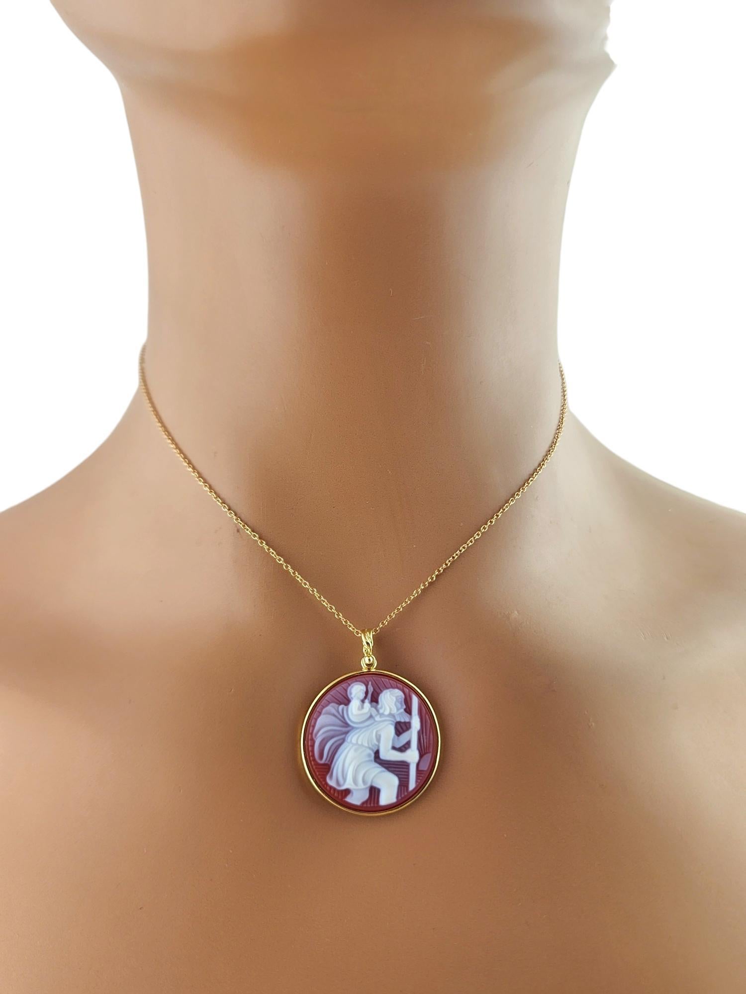 Pendentif camée Saint Christopher en or jaune 18 carats #19340 en vente 2