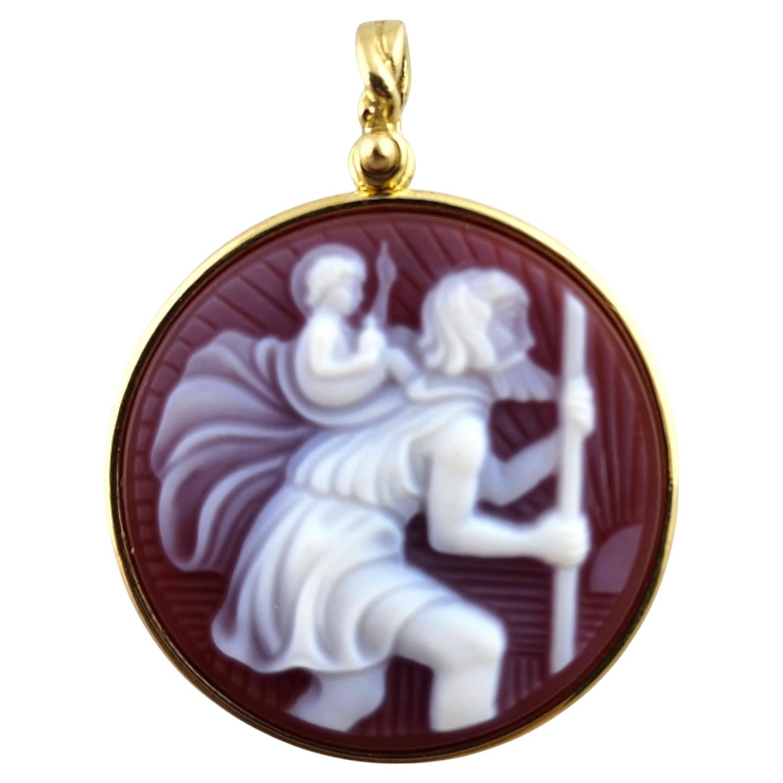 Pendentif camée Saint Christopher en or jaune 18 carats #19340 en vente