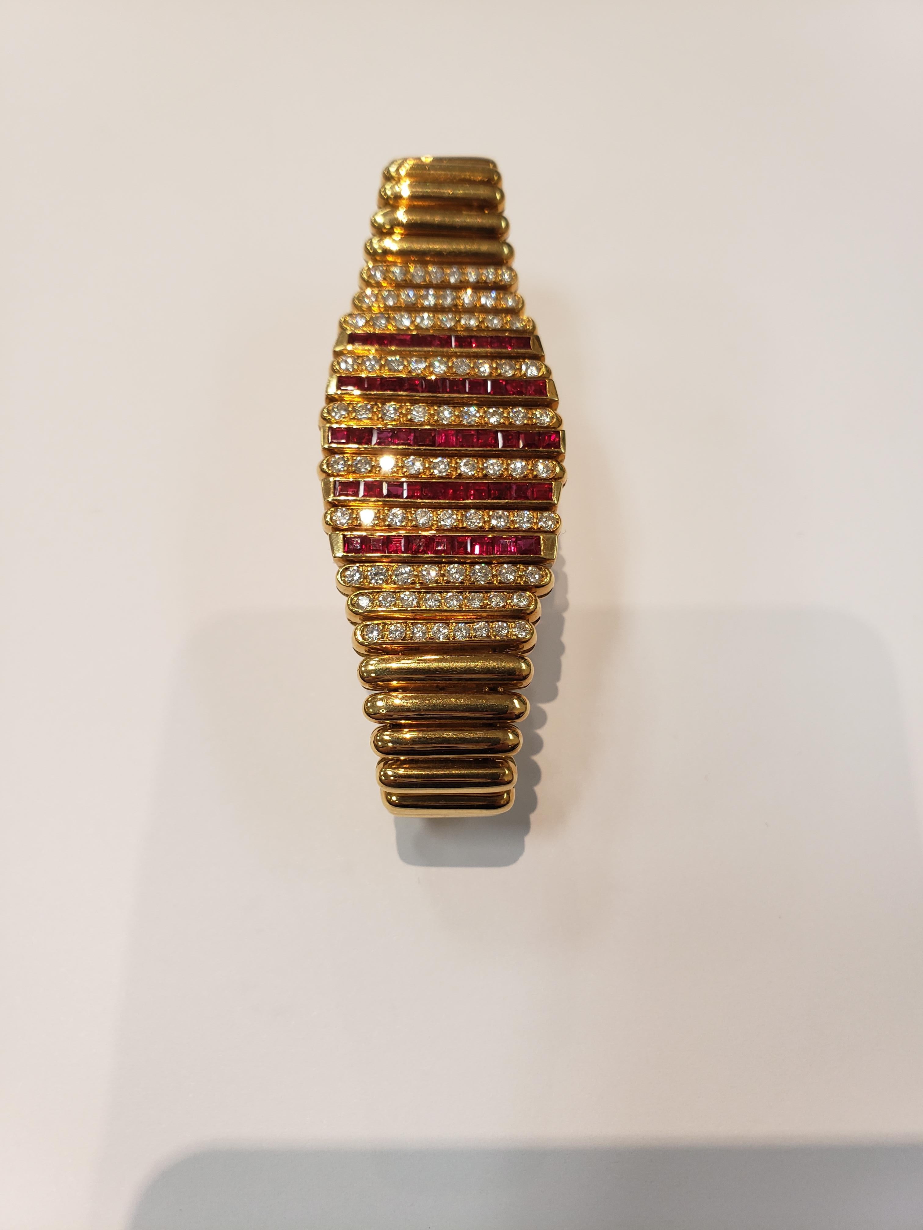 18 Karat Yellow Gold Salavetti Bracelet with Invisible Set Rubies and Diamonds In Good Condition For Sale In Red Bank, NJ