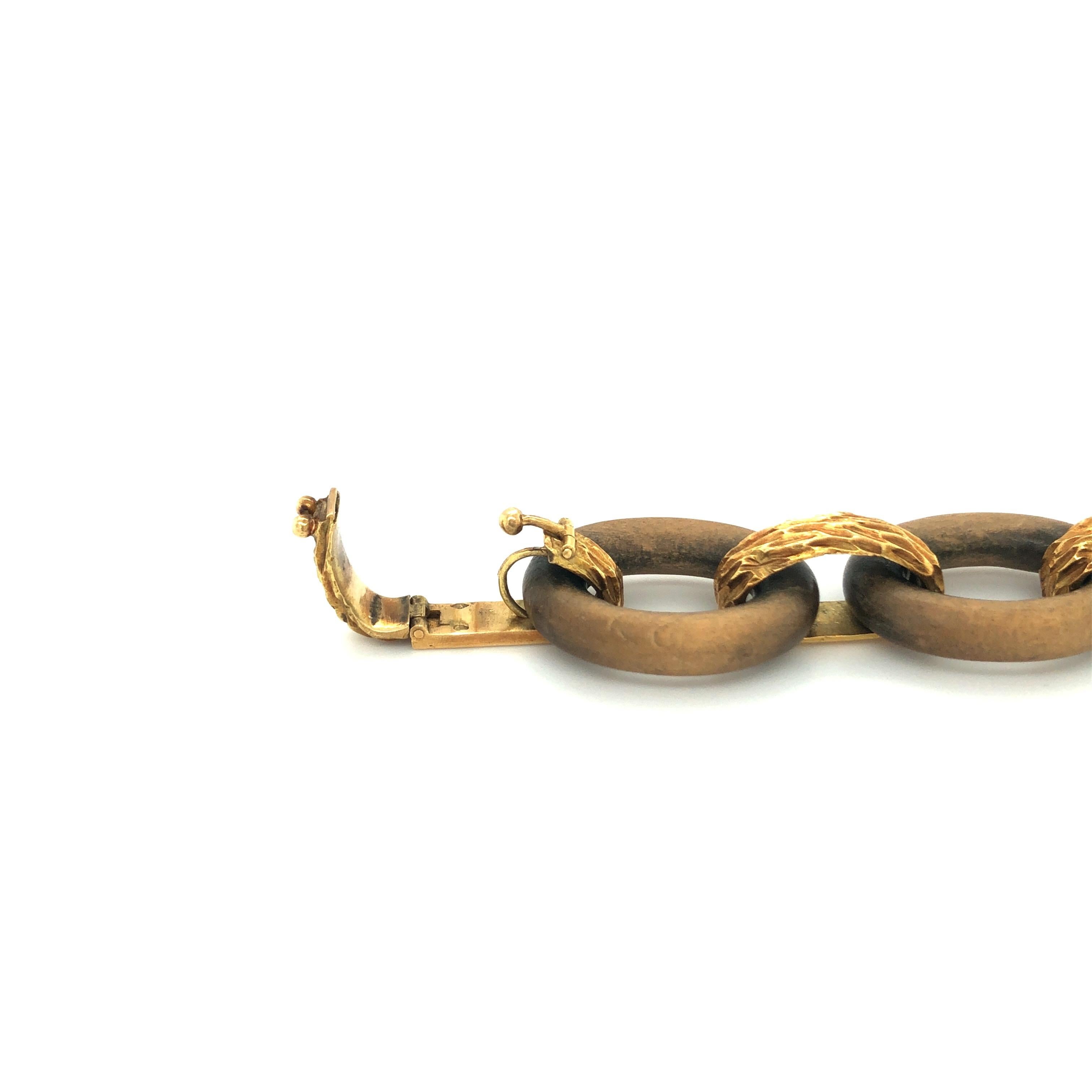 Modern 18 Karat Yellow Gold Sandalwood 1970s Bracelet by René Boivin For Sale