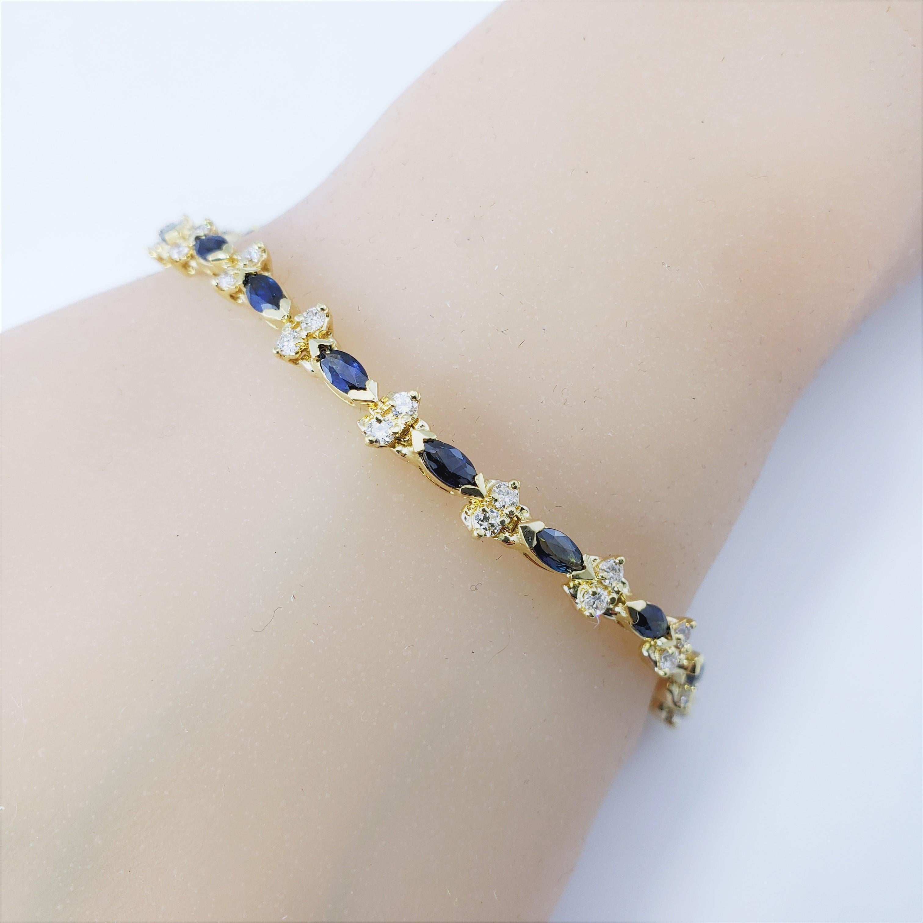 18 Karat Yellow Gold Natural Sapphire and Diamond Bracelet For Sale 3