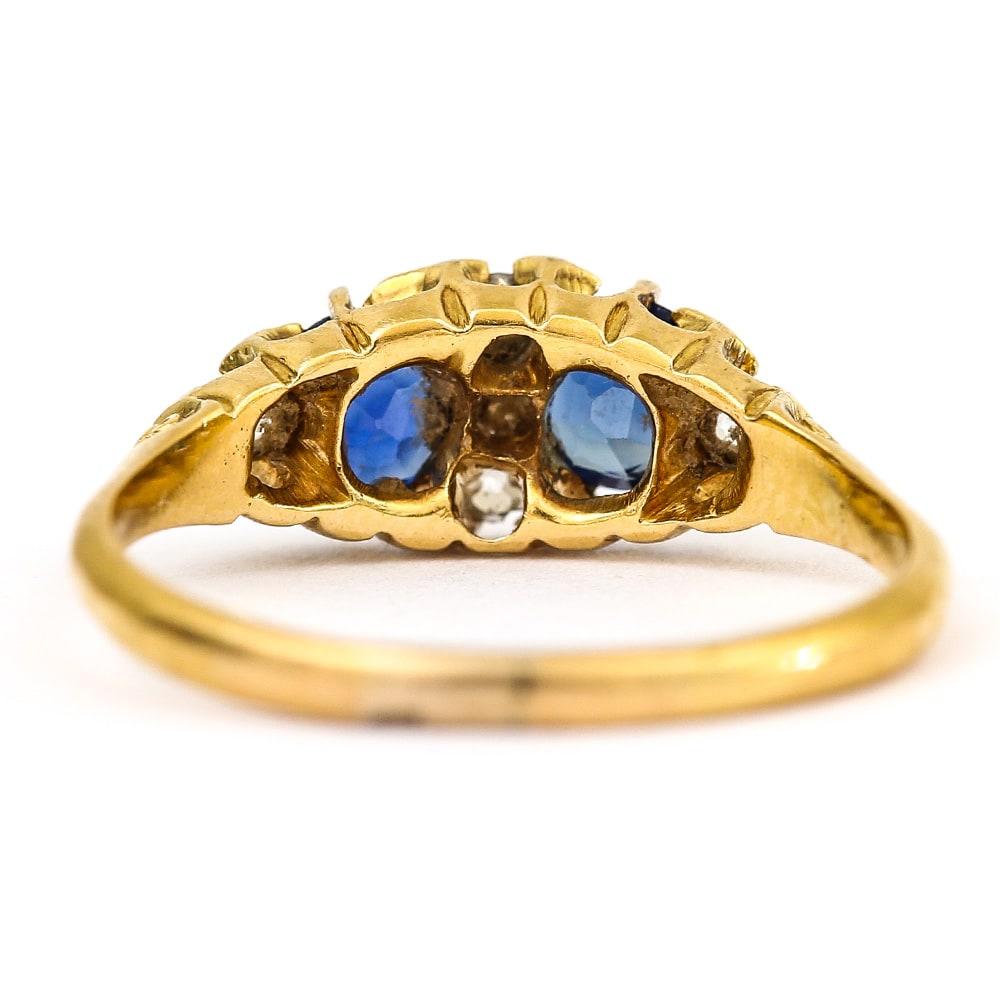 Victorian Sapphire and Diamond 18 Karat Yellow Gold Dress Ring, circa 1900 2