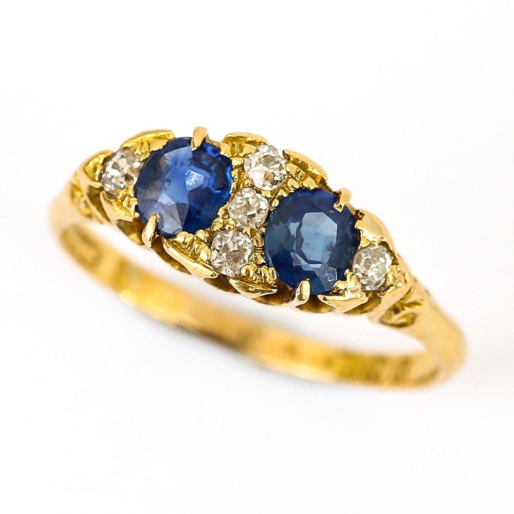 Victorian Sapphire and Diamond 18 Karat Yellow Gold Dress Ring, circa 1900 4