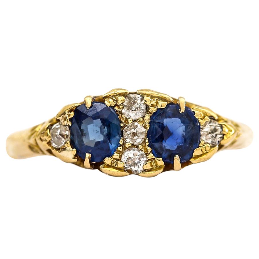 Victorian Sapphire and Diamond 18 Karat Yellow Gold Dress Ring, circa 1900
