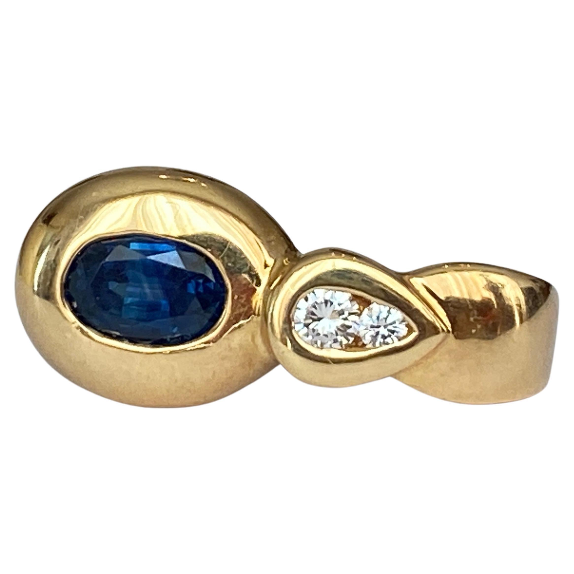 18 karat yellow gold  sapphire clip pendant with diamonds